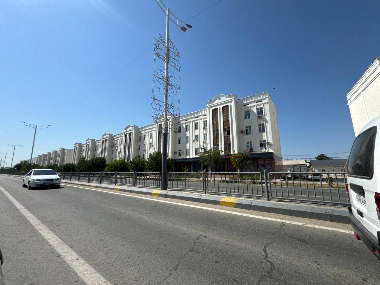 Қарақалпақстан көше, 40-дом - 90 кв.м - 3 бөлме - Квартира